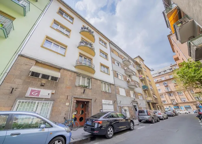 Margit Apartment